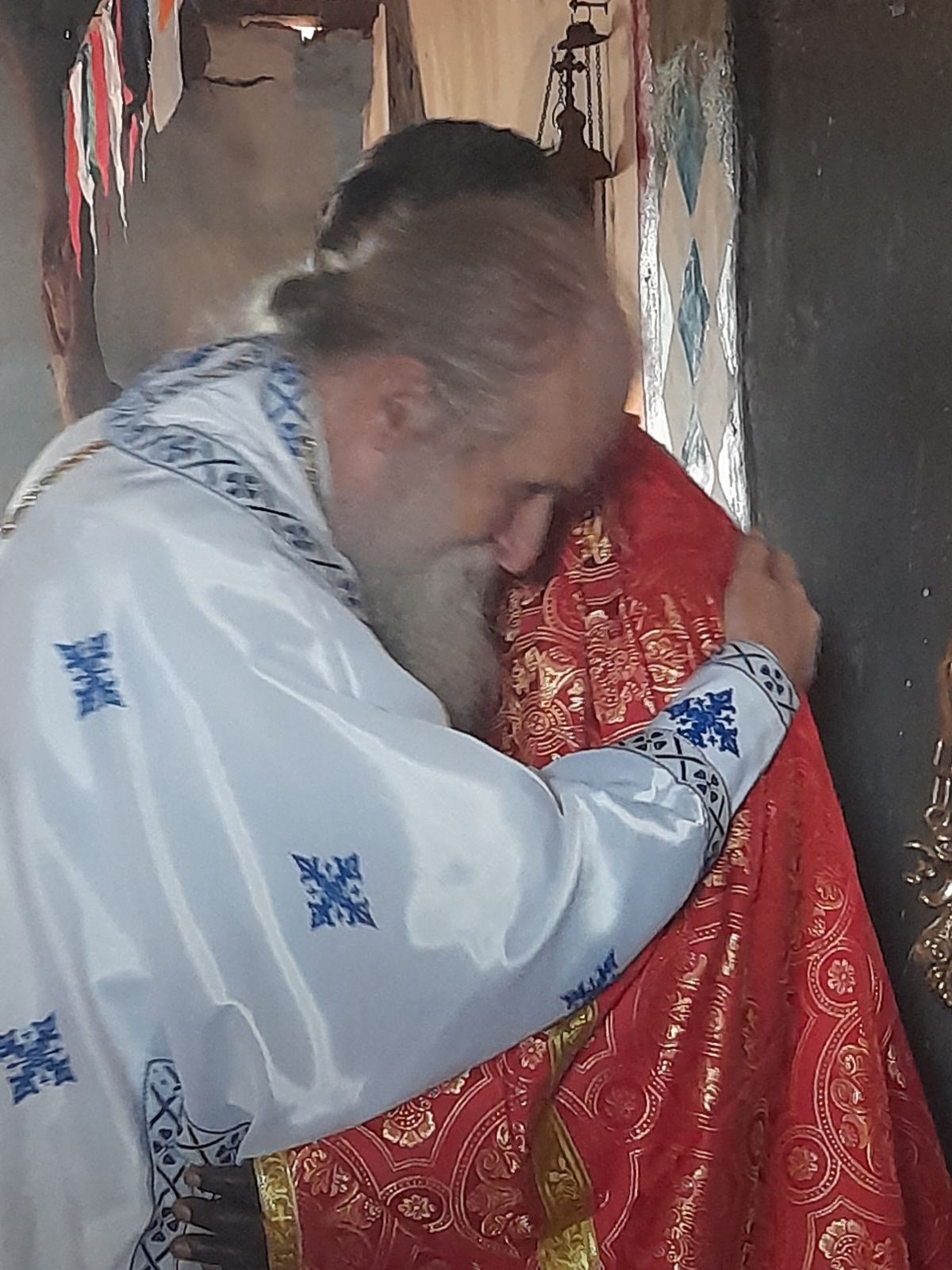 ΑΣΠΑΣΜΟΣ ΣΕ ΧΕΙΡΟΤΟΝΙΑ
